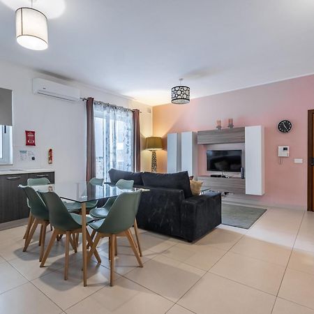 St Julians - Balluta 2 bedroom apartment San Ġiljan Extérieur photo